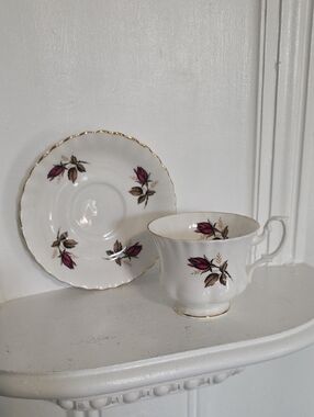 vintage Hamilton Made In England Fine Bone China Red Rose tea cup and saucer set
